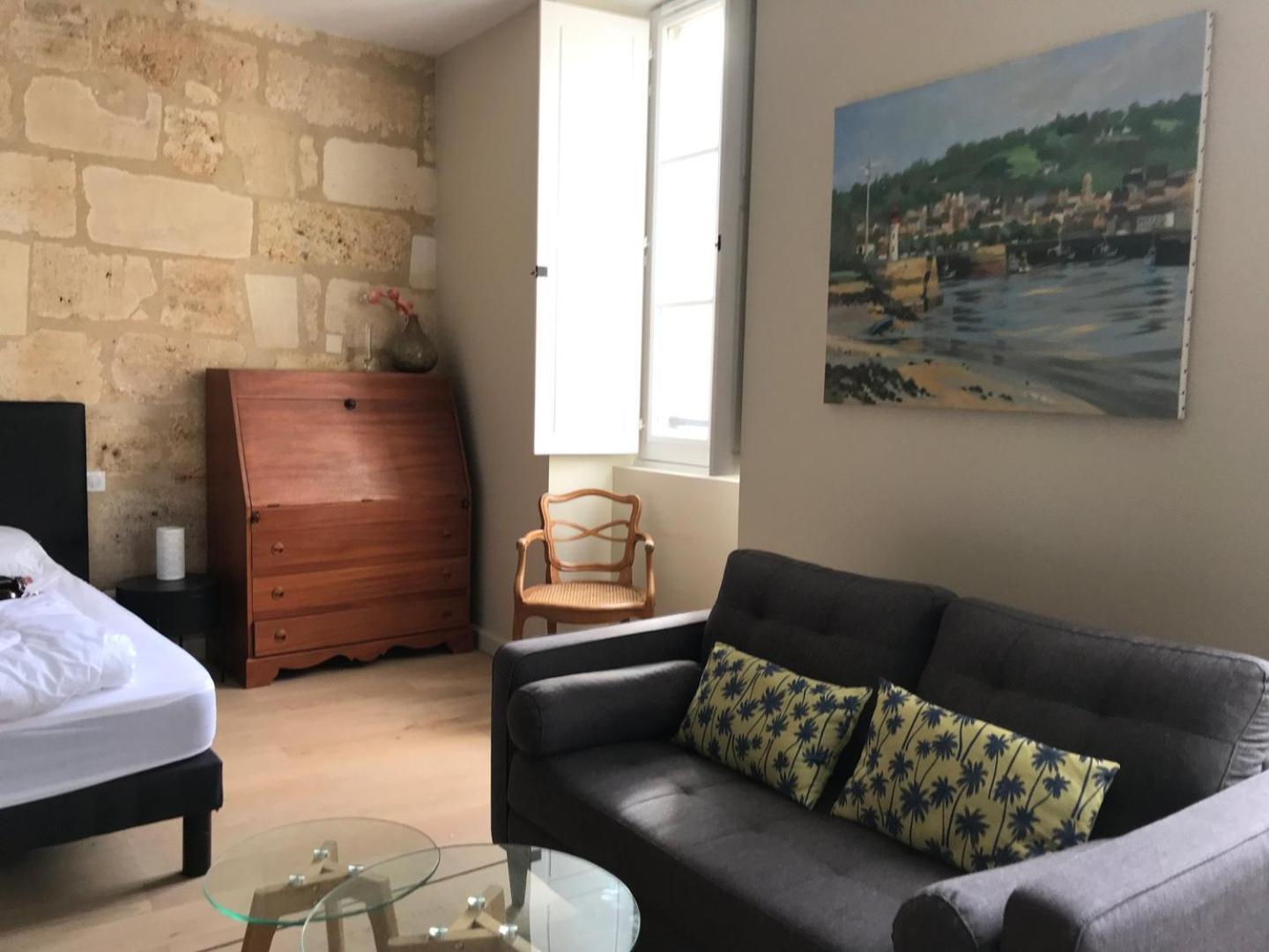 Апартаменты Guestready - Charming Apt In Place De La Comedie Бордо Экстерьер фото